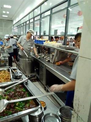 襄陽(yáng)工廠食堂承包-快餐配送
