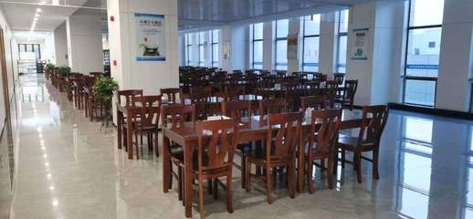 恰怡怩餐飲管理公司